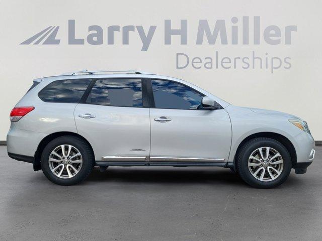 used 2014 Nissan Pathfinder car, priced at $10,995