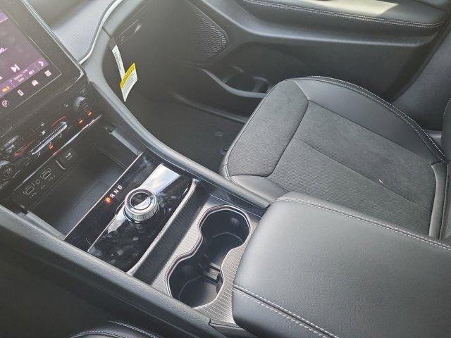 new 2025 Jeep Grand Cherokee car, priced at $39,955