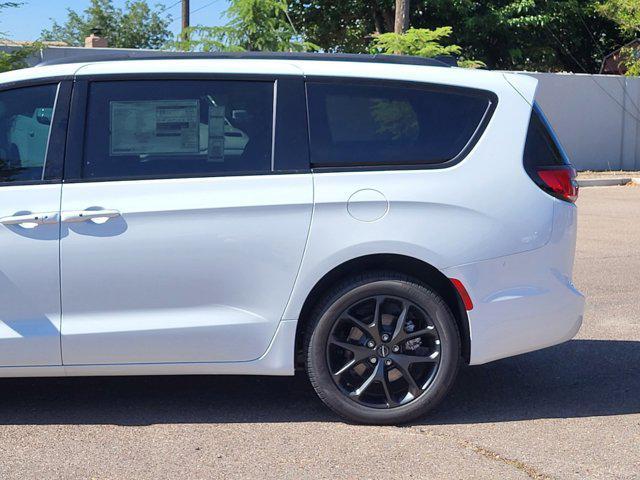 new 2023 Chrysler Pacifica car, priced at $51,448