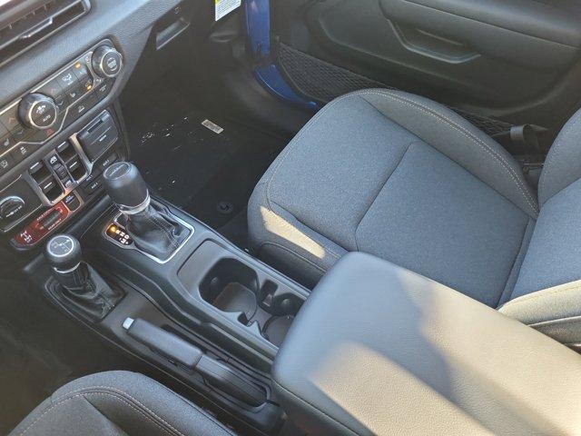 new 2025 Jeep Gladiator car, priced at $46,135