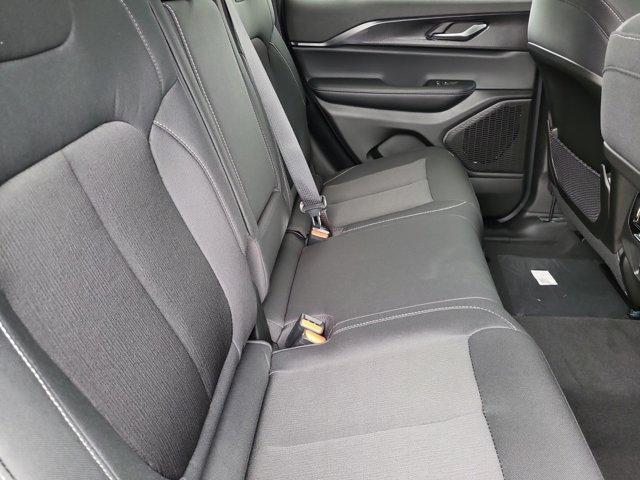 new 2025 Jeep Grand Cherokee car, priced at $36,800