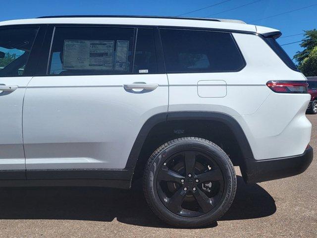 new 2024 Jeep Grand Cherokee L car, priced at $49,123