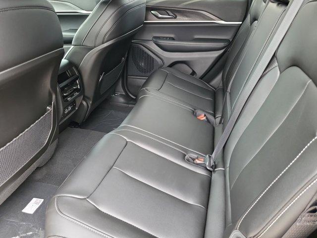 new 2025 Jeep Grand Cherokee car, priced at $43,915