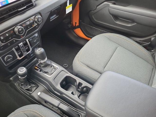new 2025 Jeep Wrangler car, priced at $45,626
