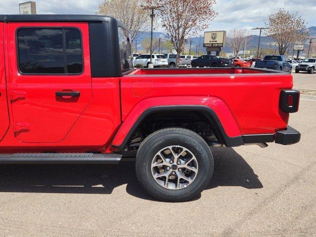 new 2024 Jeep Gladiator car, priced at $47,058