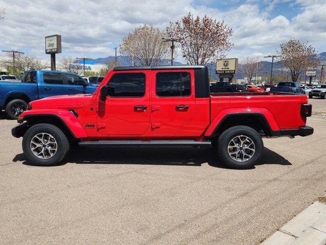 new 2024 Jeep Gladiator car, priced at $47,058