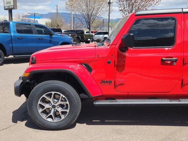 new 2024 Jeep Gladiator car, priced at $47,418