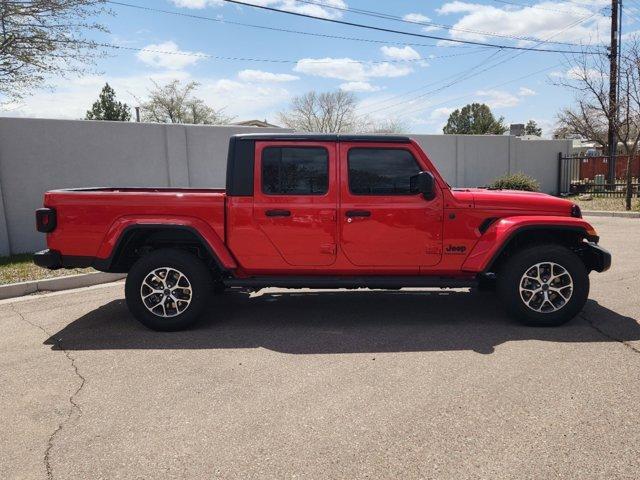 new 2024 Jeep Gladiator car, priced at $47,058