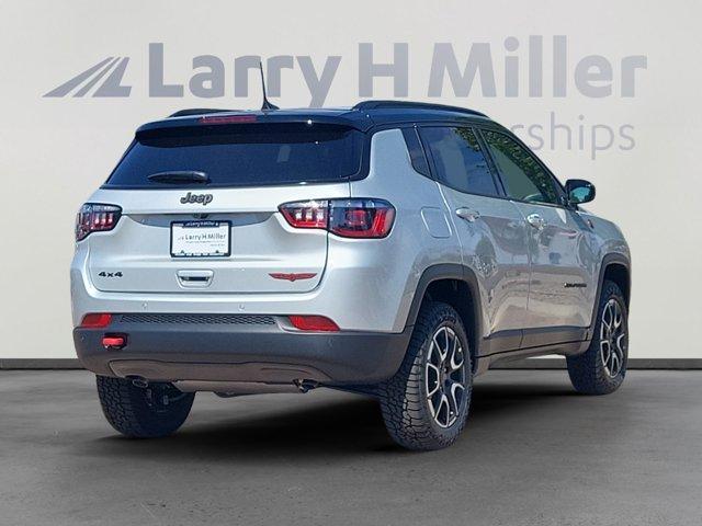 new 2025 Jeep Compass car, priced at $33,360