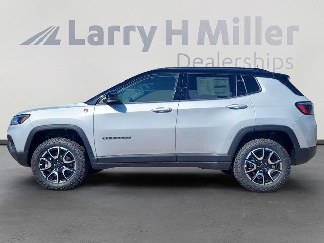 new 2025 Jeep Compass car, priced at $33,360