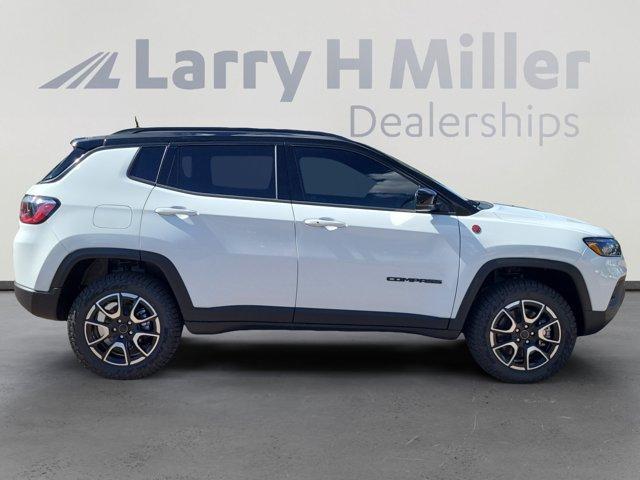 new 2025 Jeep Compass car, priced at $32,190