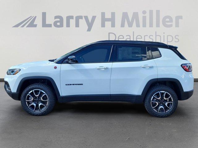 new 2025 Jeep Compass car, priced at $32,190