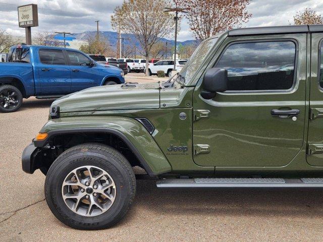 new 2024 Jeep Gladiator car, priced at $47,418