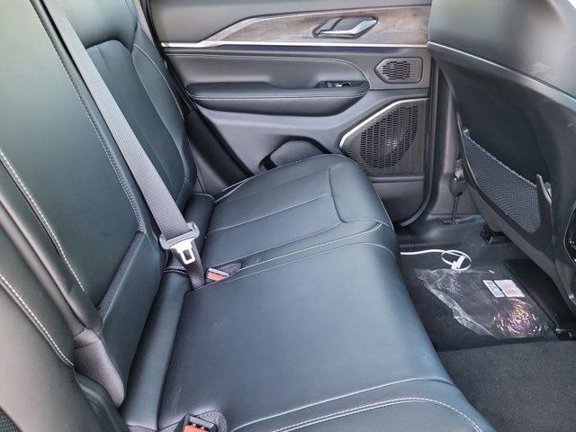 new 2025 Jeep Grand Cherokee car, priced at $58,860