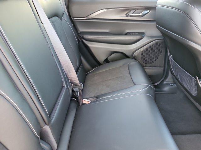new 2025 Jeep Grand Cherokee car, priced at $42,775