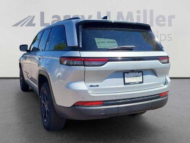 new 2025 Jeep Grand Cherokee car, priced at $42,775