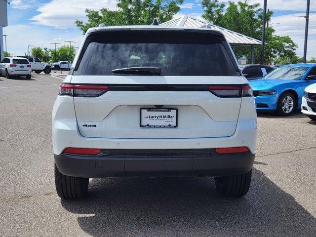 new 2024 Jeep Grand Cherokee car, priced at $46,278