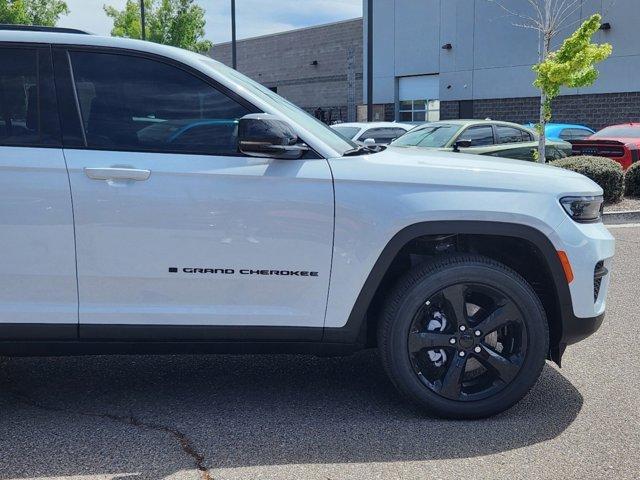 new 2024 Jeep Grand Cherokee car, priced at $46,278