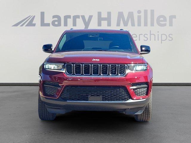 new 2025 Jeep Grand Cherokee car, priced at $39,590