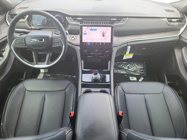new 2025 Jeep Grand Cherokee L car, priced at $40,195