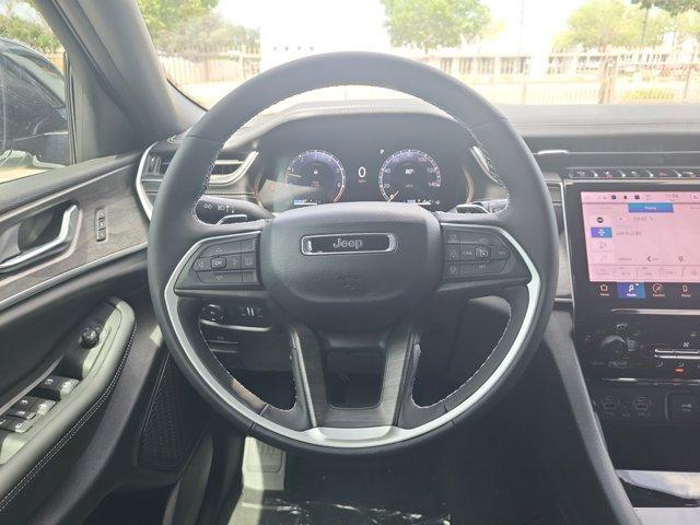new 2025 Jeep Grand Cherokee L car, priced at $40,195