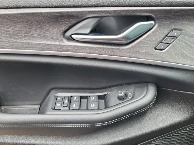 new 2025 Jeep Grand Cherokee L car, priced at $39,972