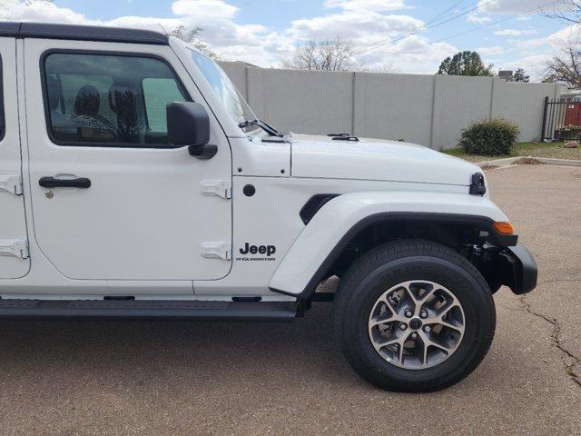 new 2024 Jeep Gladiator car, priced at $48,073