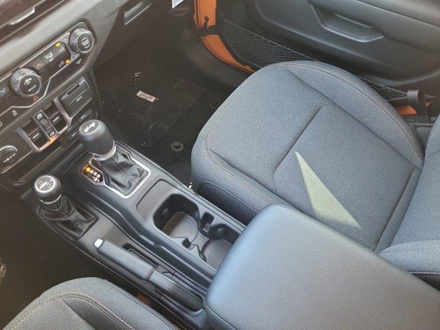 new 2025 Jeep Wrangler car, priced at $41,590