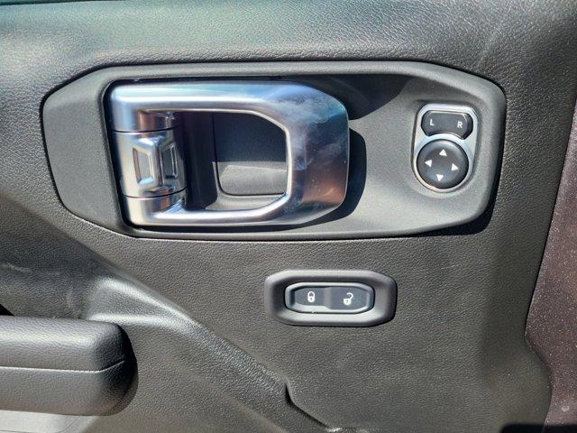 new 2025 Jeep Wrangler car, priced at $45,095