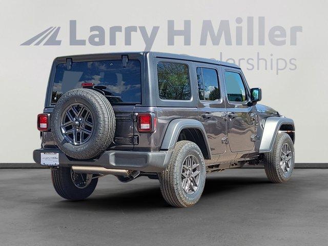 new 2025 Jeep Wrangler car, priced at $45,095
