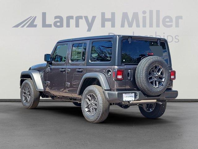 new 2025 Jeep Wrangler car, priced at $45,095