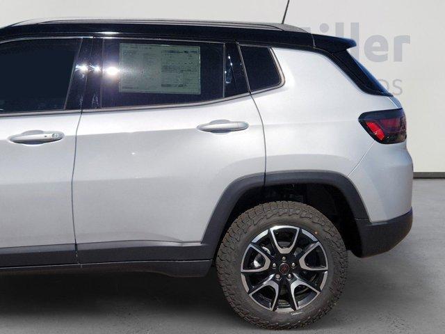 new 2025 Jeep Compass car, priced at $37,808