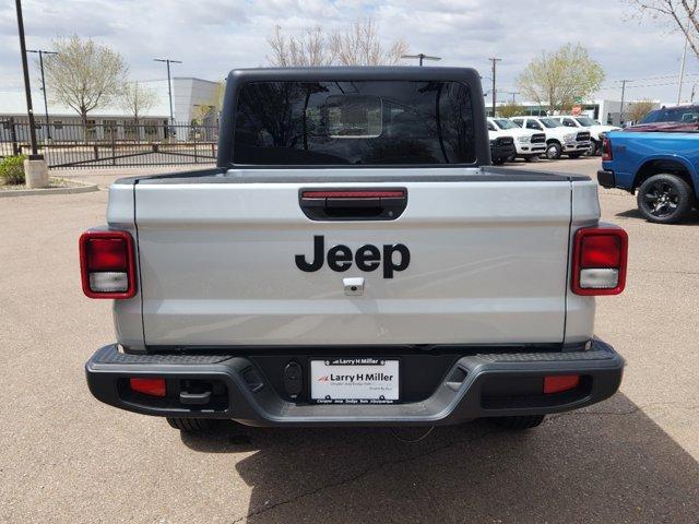 new 2024 Jeep Gladiator car, priced at $47,058