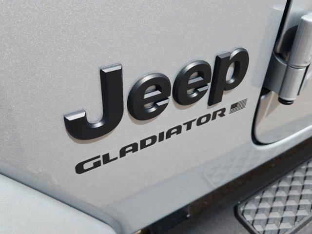 new 2024 Jeep Gladiator car, priced at $47,058