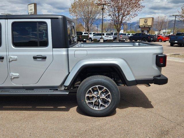 new 2024 Jeep Gladiator car, priced at $47,058