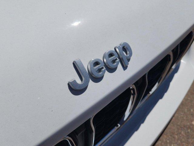 new 2024 Jeep Grand Cherokee L car, priced at $39,683