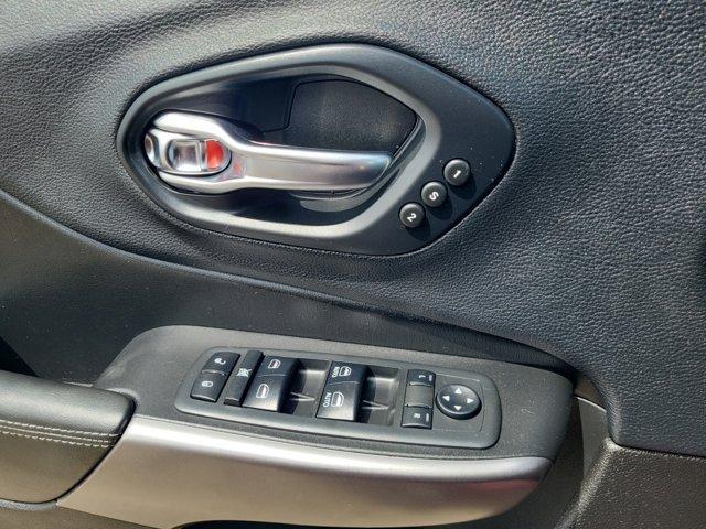 used 2019 Jeep Cherokee car, priced at $21,383
