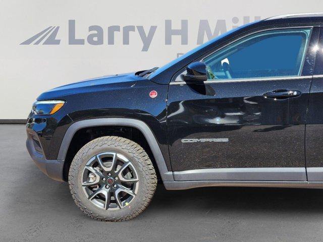 new 2025 Jeep Compass car, priced at $37,808