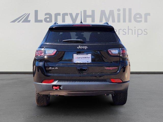 new 2025 Jeep Compass car, priced at $37,808