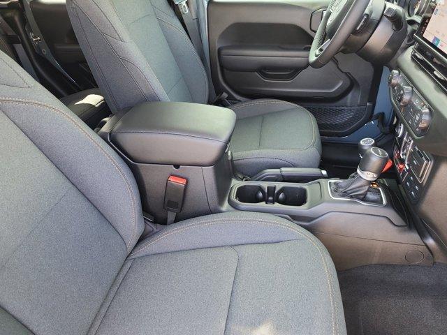 new 2025 Jeep Gladiator car, priced at $46,135