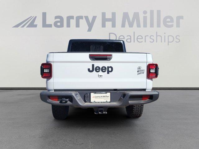 new 2025 Jeep Gladiator car, priced at $45,935