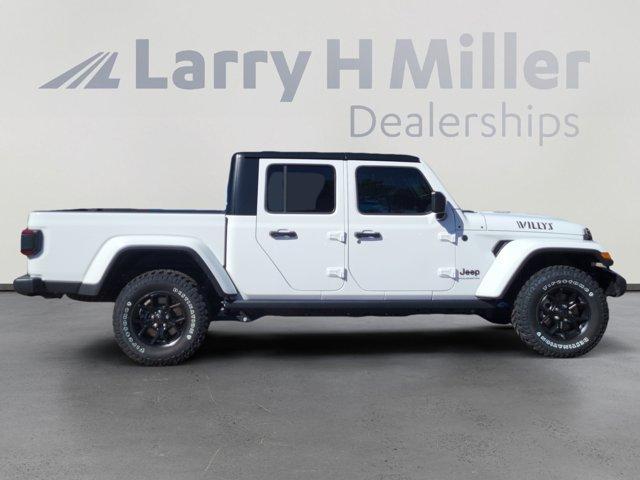 new 2025 Jeep Gladiator car, priced at $45,935