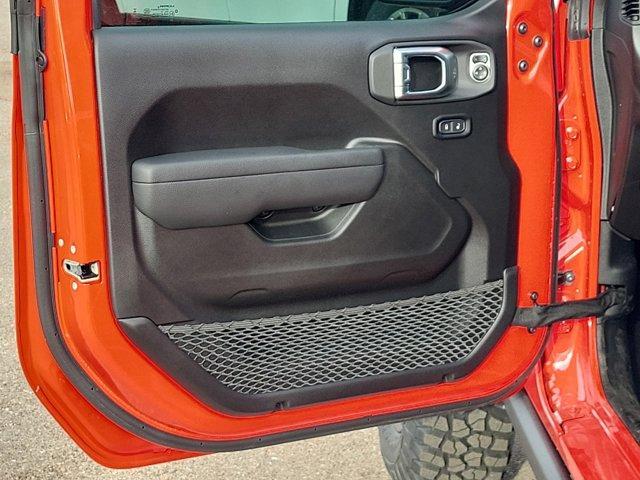 new 2025 Jeep Gladiator car, priced at $47,083