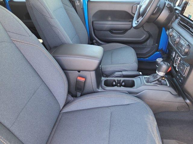 new 2025 Jeep Gladiator car, priced at $45,246