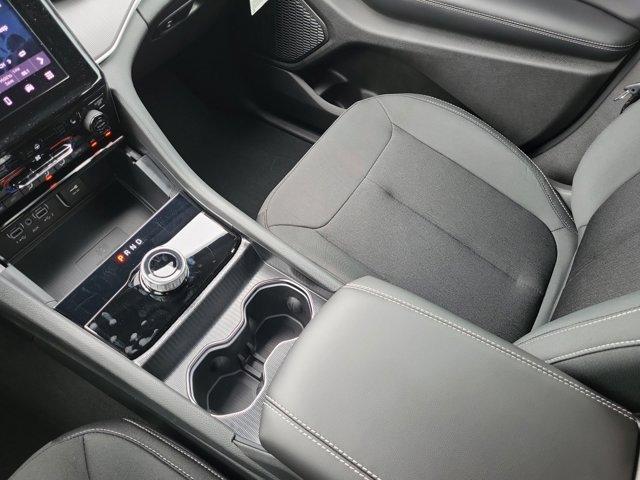 new 2025 Jeep Grand Cherokee car, priced at $39,590