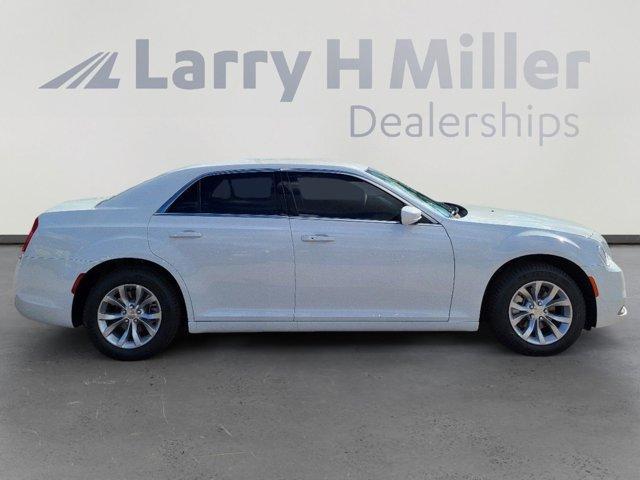 new 2023 Chrysler 300 car, priced at $32,283