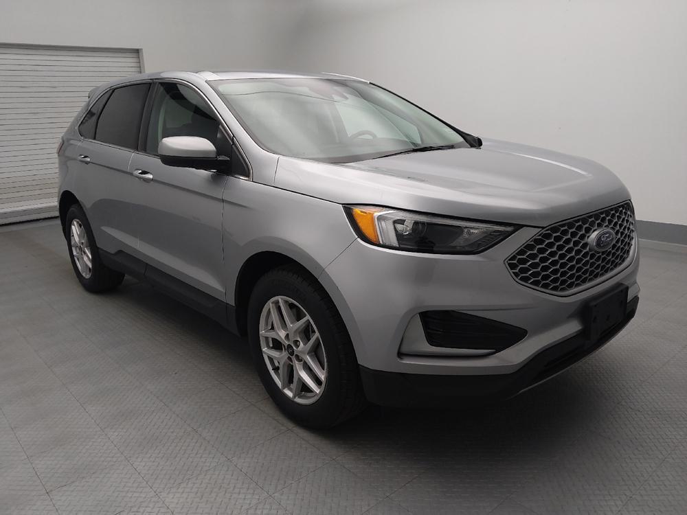 used 2024 Ford Edge car, priced at $25,695