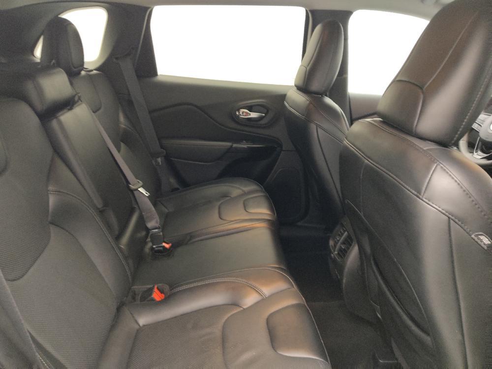 used 2023 Jeep Cherokee car, priced at $25,895