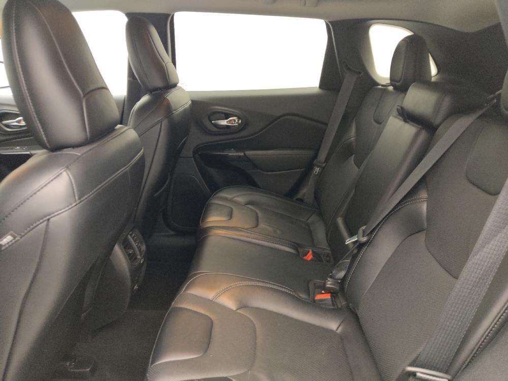 used 2023 Jeep Cherokee car, priced at $25,895