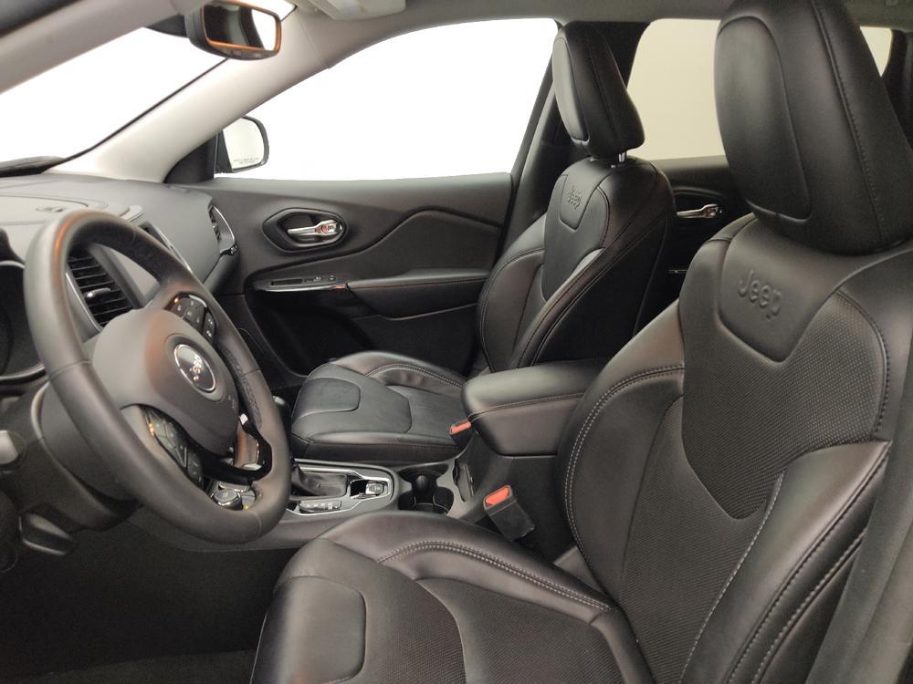 used 2023 Jeep Cherokee car, priced at $26,395